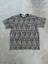 Load image into Gallery viewer, Vintage Feathe Flage “Ducks In A Row” T-Shirt (2XL)