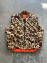 Load image into Gallery viewer, Vintage Bob Allen Ducks Unlimited Camo Reversible Vest (L)