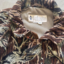 Load image into Gallery viewer, Vintage Columbia Mossy Oak Treestand Jacket (XL)