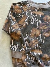 Load image into Gallery viewer, Vintage Mossy Oak Fall Foliage Camo Crewneck (L)