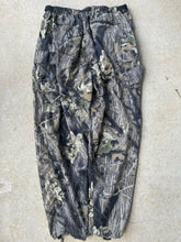 Load image into Gallery viewer, Vintage Remington Warm Weather Mossy Oak Breakup Camo Nylon Pants (XL)