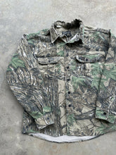 Load image into Gallery viewer, Vintage Rattlesnake Brand Realtree Chamios(L)