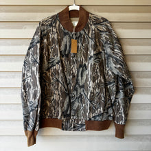 Load image into Gallery viewer, 90’s Mossy Oak Treestand Bomber Jacket (L) 🇺🇸