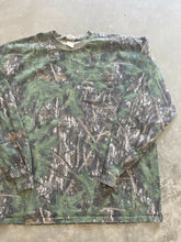 Load image into Gallery viewer, Vintage Mossy Oak Shadow Leaf Camo Long Sleeve Shirt (XL)