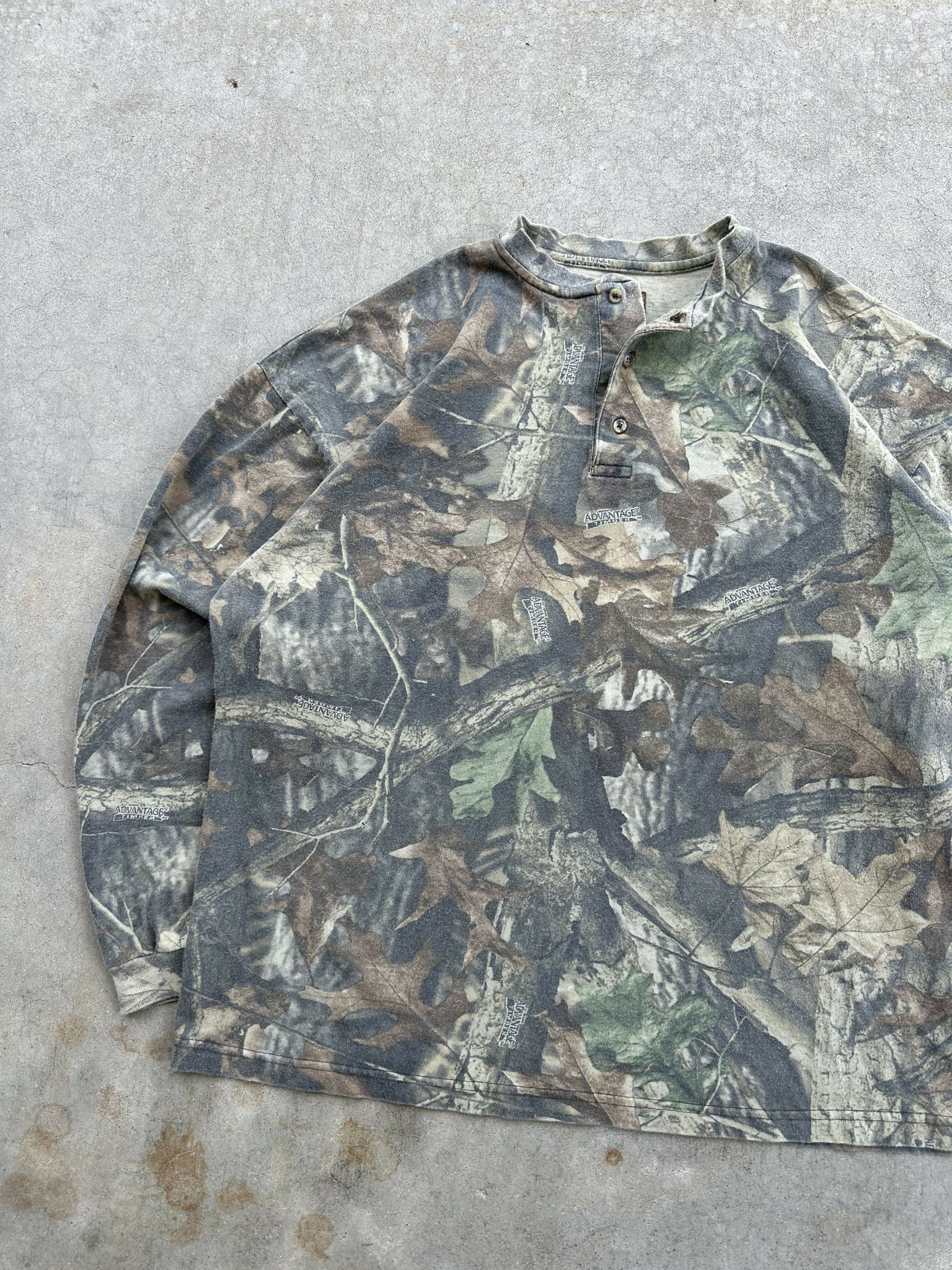 Vintage Duxbak Realtree Advantage Timber Camo Henley (XL) – Camoretro