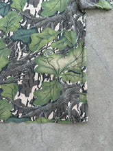 Load image into Gallery viewer, Vintage MossyOak Full Foliage Pocket T (L)
