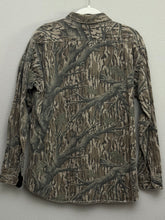 Load image into Gallery viewer, 90’s Browning Mossy Oak Treestand Chamois Shirt (L)