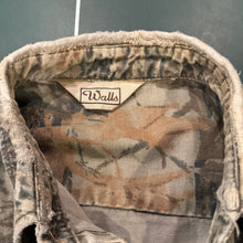 Load image into Gallery viewer, 90’s Walls Realtree X-Tra Brown Shirt (M) 🇺🇸