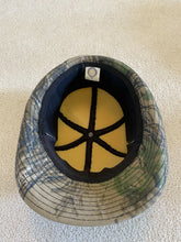 Load image into Gallery viewer, Vintage Realtree Camo Hat