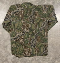 Load image into Gallery viewer, 90’s Mossy Oak Full Foliage Button Down Shirt (S/M) 🇺🇸