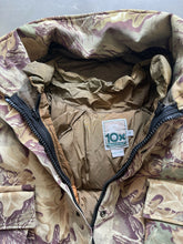 Load image into Gallery viewer, Vintage Realtree Advantage Camo 2 in 1 Jacket (XL)