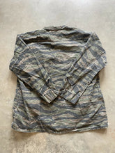 Load image into Gallery viewer, Vintage Tiger Stripe Camo Shacket (2XL)