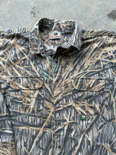 Load image into Gallery viewer, Vintage Mossy Oak Shadowgrass Button Up (XL)