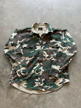 Load image into Gallery viewer, Vintage Distressed Duck Camo Chamois Shirt (L)