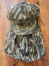 Load image into Gallery viewer, 90’s Mossy Oak Treestand Snapback Hat w/ Facemask 🇺🇸