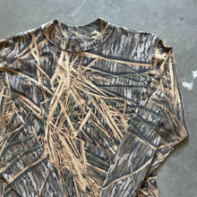 Load image into Gallery viewer, Vintage Mossy Oak Shadowgrass Camo Mock Neck Shirt (S)