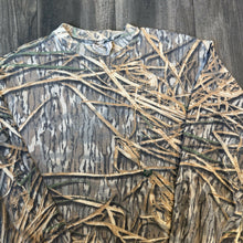 Load image into Gallery viewer, 1990’s Mossy Oak Shadowgrass Camo Long Sleeve Shirt (XL)
