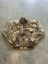 Load image into Gallery viewer, Vintage Advantage Wetlands Camo Puffer Jacket (L)