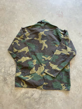 Load image into Gallery viewer, Vintage Woodland Camo Shacket (L)