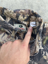 Load image into Gallery viewer, Vintage MossyOak Forest Floor Camo Chamios (L)