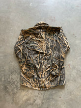 Load image into Gallery viewer, Vintage Mossy Oak Shadow Grass Camo Chamois Shirt (S)