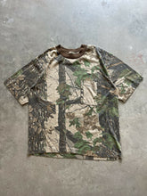 Load image into Gallery viewer, Vintage Realtree Camo Pocket T Shirt (M)