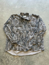 Load image into Gallery viewer, 1990’s Mossy Oak Treestand Camo Chamois Shirt (XL)