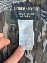 Load image into Gallery viewer, 90’s Commander Mossy Oak Treestand Strap Vest (S/M)