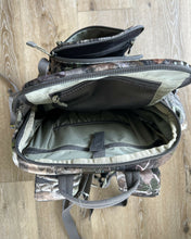 Load image into Gallery viewer, Bow and Rifle 2500