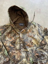 Load image into Gallery viewer, Vintage Cooper Tires Realtree Camo Hooded Jacket (XL)