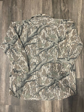 Load image into Gallery viewer, Vintage Mossy Oak Treestand Camo Chamois Shirt (XL)
