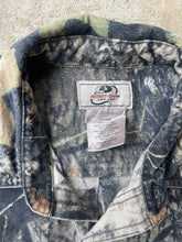 Load image into Gallery viewer, MossyOak Breakup Camo Button-Up (M)