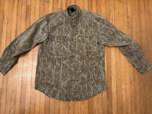 Load image into Gallery viewer, Used Size M Browning Bottomland Wasatch Button Down Shirt