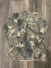 Load image into Gallery viewer, Vintage Mossy Oak Breakup Camo Button Up Shirt (L/XL)