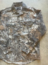 Load image into Gallery viewer, 90’s Realtree Camo Rattlers Brand Button-Up Shirt (XL) 🇺🇸