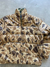 Load image into Gallery viewer, Vintage Duck Camo Reversible Puffer Jacket (XL)