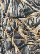 Load image into Gallery viewer, Vintage MossyOak Shadow Grass Gen 1 Camo Bomber (M/L)