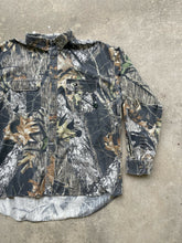 Load image into Gallery viewer, Vintage MossyOak Breakup Camo Button-Up Shirt (XXL)