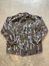 Load image into Gallery viewer, Vintage Trebark Camo Chamois Shirt (XL)