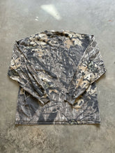 Load image into Gallery viewer, Vintage Mossy Oak Breakup Camo Long Sleeve Shirt (XL)