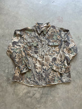 Load image into Gallery viewer, Vintage Walls Realtree Camo Button-Up Shirt (2XL)