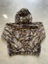 Load image into Gallery viewer, Vintage Remington Realtree Hardwoods Camo Jacket (XL)