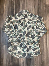 Load image into Gallery viewer, Vintage Distressed Duck Camo Chamois Shirt (L)