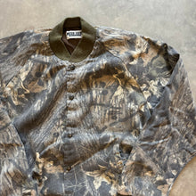 Load image into Gallery viewer, Vintage Mossy Oak Breakup Camo Bomber Jacket (XL)