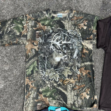 Load image into Gallery viewer, Vintage camo deer shirt