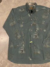 Load image into Gallery viewer, Mossy Oak Companions Deer Stand Button Down Shirt (XXL)