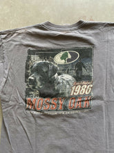 Load image into Gallery viewer, 2000’s Mossy Oak T-Shirt (2XL)