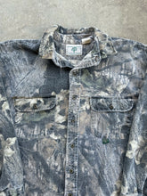 Load image into Gallery viewer, Vintage Mossy Oak Break Up Gen 1 Chamois Button Up (XL)