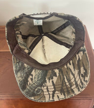 Load image into Gallery viewer, 90’s Mossy Oak Treestand Blank Snapback 🇺🇸