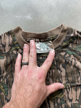 Load image into Gallery viewer, Vintage Mossy Oak Greenleaf Camo T-Shirt (M)